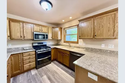 975 Whippoorwill Lane, Fond du Lac, WI 54935 - Photo 7