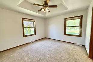 975 Whippoorwill Ln, Fond du Lac, WI 54935 - Photo 9