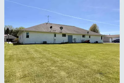 1530 Falcon Way, Sheboygan Falls, WI 53085 - Photo 15