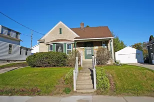 1214 S 18th St, Manitowoc, WI 54220 - Photo 23