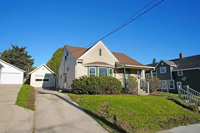 1214 18th Street, Manitowoc, WI 54220 - Photo 1