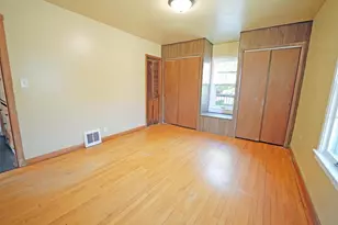 1214 S 18th St, Manitowoc, WI 54220 - Photo 11
