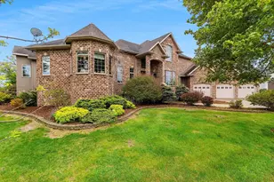 3463 Grand Meadows Crossing, Neenah, WI 54956 - Photo 5
