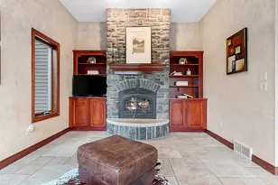 3463 Grand Meadows Crossing, Neenah, WI 54956 - Photo 29