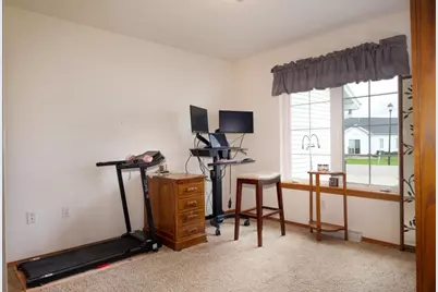 1005 W Windtree Drive #60, Appleton, WI 54914 - Photo 7