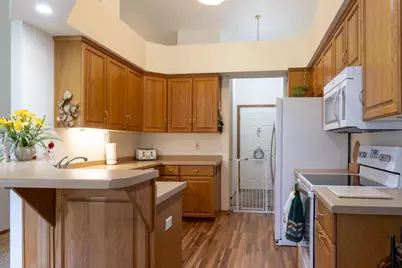 1005 W Windtree Drive #60, Appleton, WI 54914 - Photo 9