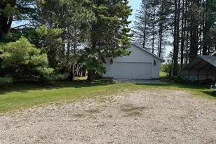 N1901 Kutz Rd, Marinette, WI 54143 - Photo 3