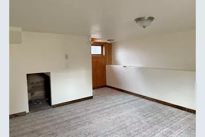17 W Linwood Avenue, Oshkosh, WI 54901 - Photo 25
