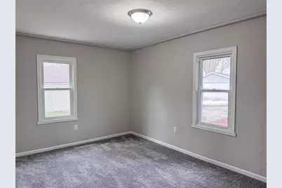 2953 Shadow Lane, Oshkosh, WI 54901 - Photo 9