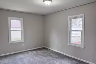 2953 Shadow Ln, Oshkosh, WI 54901 - Photo 9
