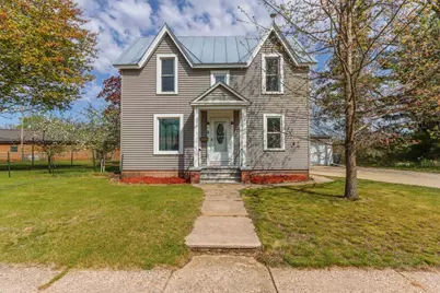 611 Shearer Street, Waupaca, WI 54981 - Photo 5