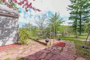 611 Shearer St, Waupaca, WI 54981 - Photo 11