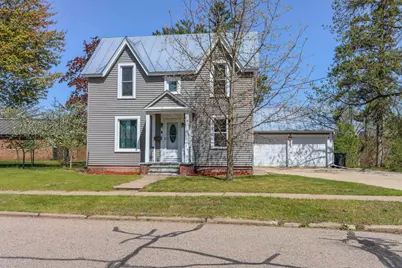 611 Shearer Street, Waupaca, WI 54981 - Photo 1