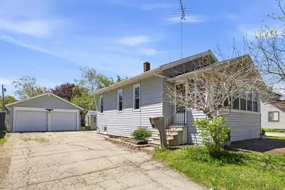 125 E Coolidge Avenue, Appleton, WI 54915 - Photo 1