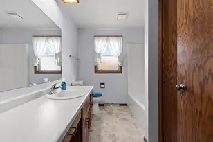 2152 Skyview St, Green Bay, WI 54311 - Photo 29