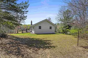 N13898 Mathis Rd, Amberg, WI 54102 - Photo 5