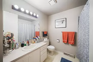 722 N Hawthorne Dr, Appleton, WI 54915 - Photo 23