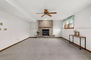 2108 S Matthias St, Appleton, WI 54915 - Photo 27