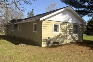 W11762 Rays Ln, Crivitz, WI 54114 - Photo 9