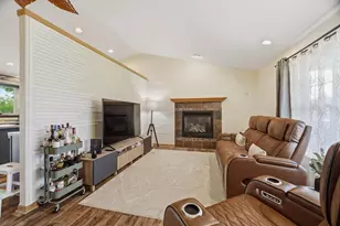 N7542 Meadowview Dr, Fond du Lac, WI 54935 - Photo 7
