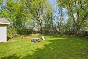 1906 W Pine St, Appleton, WI 54914 - Photo 27