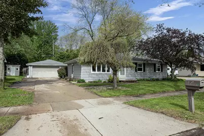 3149 N Durkee Street, Appleton, WI 54911 - Photo 1