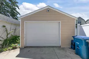 935 W 8th Ave, Oshkosh, WI 54902 - Photo 29