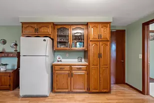 300 Tower View Dr, Green Bay, WI 54301 - Photo 7