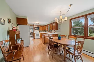 300 Tower View Dr, Green Bay, WI 54301 - Photo 11