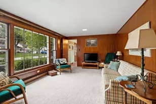 300 Tower View Dr, Green Bay, WI 54301 - Photo 15