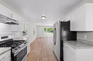 1244 Oregon St, Green Bay, WI 54303 - Photo 9