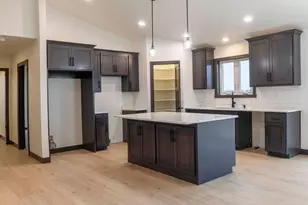 482 High Ridge Trl, Pulaski, WI 54162 - Photo 3