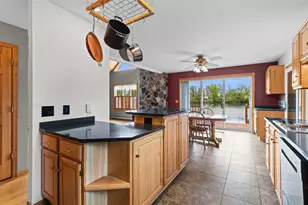 728 E River Dr, Omro, WI 54963 - Photo 11