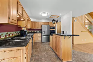 728 E River Dr, Omro, WI 54963 - Photo 15