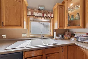 1818 E Sylvan Ave, Appleton, WI 54915 - Photo 13
