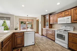 1722 Park Ridge Ln, North Fond du Lac, WI 54937 - Photo 11