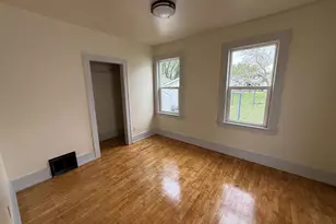 842 W 10th Ave, Oshkosh, WI 54902 - Photo 11
