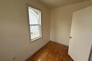 842 W 10th Ave, Oshkosh, WI 54902 - Photo 7