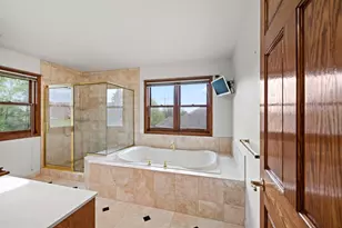 810 Windover Ct, Green Bay, WI 54313 - Photo 39