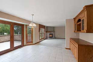 810 Windover Ct, Green Bay, WI 54313 - Photo 19