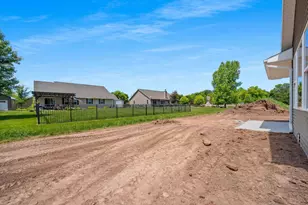 340 Baywood Trl, Green Bay, WI 54311 - Photo 51