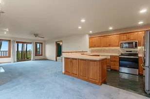 5307 Sunset Bluff Dr, Green Bay, WI 54311 - Photo 5