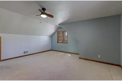 2207 S Gladys Avenue, Appleton, WI 54915 - Photo 37