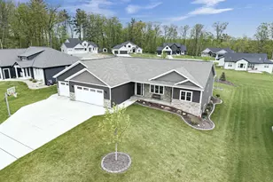 2128 Clover Fld Dr, Suamico, WI 54313 - Photo 47