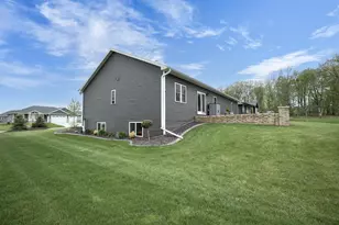 2128 Clover Fld Dr, Suamico, WI 54313 - Photo 53