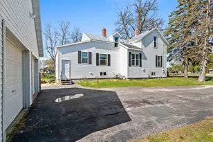 112 Scherer Ave, Oconto, WI 54153 - Photo 7