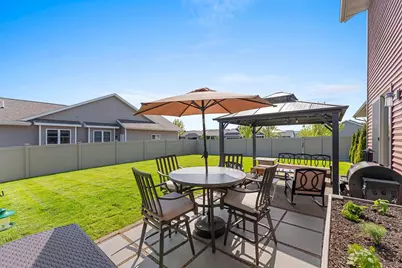 3351 Mockingbird Way, Oshkosh, WI 54901 - Photo 3