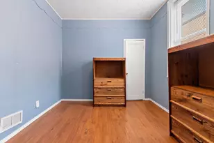 323 5th St, Algoma, WI 54201 - Photo 9