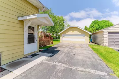 938 W 12th Avenue, Oshkosh, WI 54902 - Photo 41
