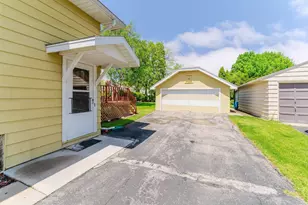 938 W 12th Ave, Oshkosh, WI 54902 - Photo 41